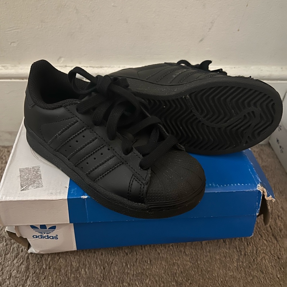 ADIDAS GRAND COURT